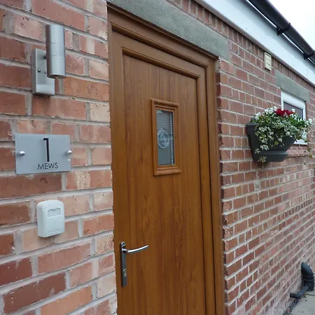 Oakwood Farm Mews Chester-2